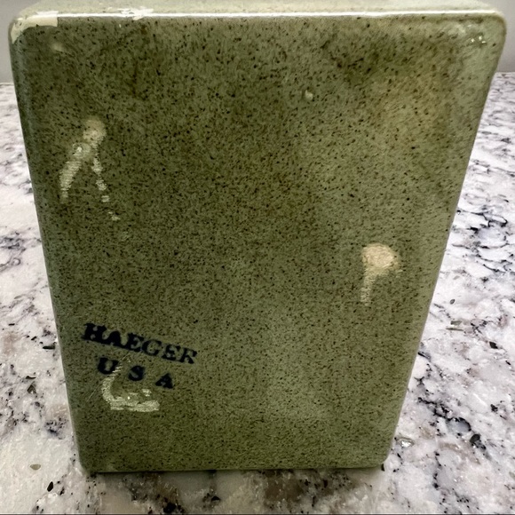 🎉💐HOST PICK🌺MID CENTURY MODERN HAEGER DIMPLED GREEN PLANTER/VASE - Picture 7 of 7